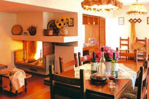 Estate in Montaione with Pool & Wine Tasting