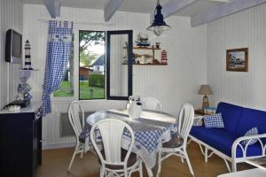 Maisons de vacances Holiday Home, Portbail : photos des chambres