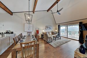 Youngs Mountain Hideaway