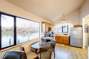 River Otter - Wheeler