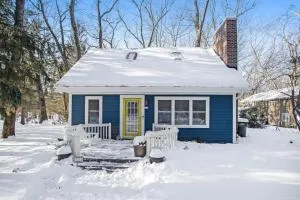 Charlie's On Comanche - Michiana