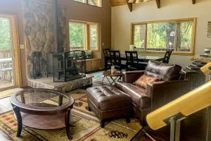 Majestic Mountain - Dorrington