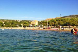 Apartment in Rovanjska near Velebit Mountains