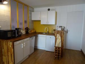 Appartements Modern Holiday apartment with sea view, Plougasnou : photos des chambres