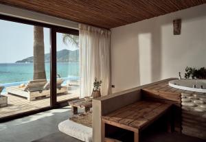 Gloria Maris Hotel Suites and Villas
