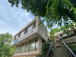 Xendala Panzió - Balatonfőkajár