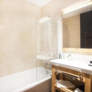 Hotels Hotel Saint Charles Val Cenis : photos des chambres