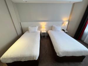 Hotels Holiday Inn Paris-Auteuil, an IHG Hotel : photos des chambres