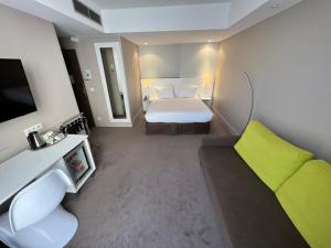Hotels Holiday Inn Paris-Auteuil, an IHG Hotel : photos des chambres