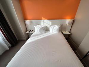 Hotels Holiday Inn Paris-Auteuil, an IHG Hotel : photos des chambres