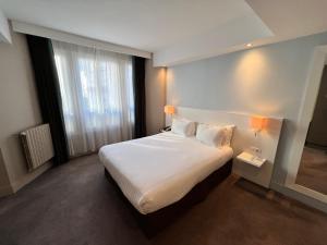 Hotels Holiday Inn Paris-Auteuil, an IHG Hotel : photos des chambres