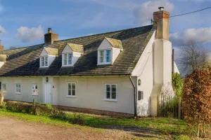 Finest Retreats - The West Wing at Gypsy Hall - Dullingham