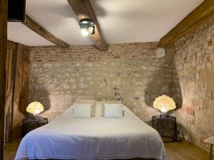 B&B / Chambres d'hotes L'Ecole des Demoiselles : photos des chambres