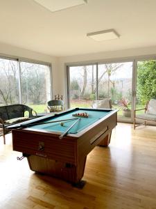 Villas Villa spacieuse a Haut-de-Bosdarros avec piscine privee : photos des chambres
