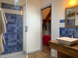 B&B / Chambres d'hotes L'Ecole des Demoiselles : photos des chambres