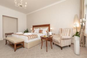 Deluxe Double or Twin Room with Free SPA Access room in Hotel Le Premier