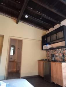 Loft asequible en el barrio del Poblado FRN108 By Roots Rentals