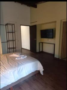 Loft asequible en el barrio del Poblado FRN108 By Roots Rentals