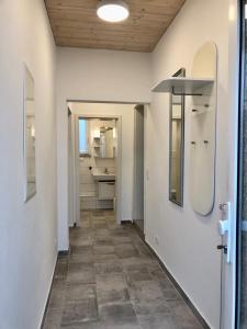 Erdgeschoss-Appartement mit Seeblick