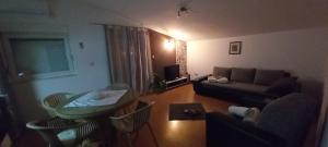 Apartments Anita Frane 