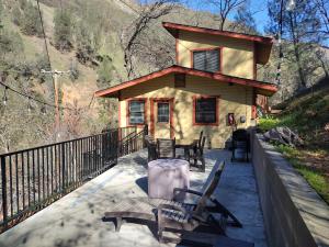 Yosemite Gatekeeper's Lodge