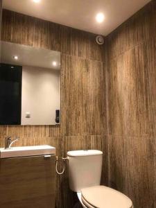 Maisons de vacances Loveroom La Parenthese d ‘Auxerre : photos des chambres