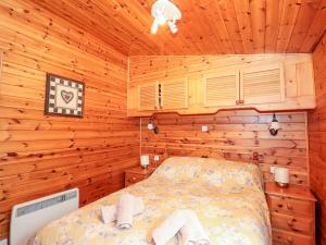 Rowan Lodge