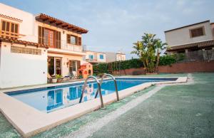 Bonita Casa Suit, Porto Colom, Piscina, AC, Wifi y Netflix