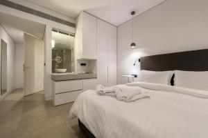 Deluxe Double Room room in Aqua Bay