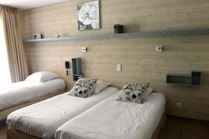 Hotels Hotel Le Mont Barral : photos des chambres