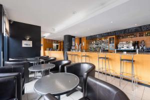 Hotels Comfort Hotel Lille L'Union : photos des chambres