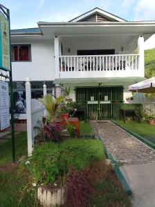 Les Forbans SelfCatering Apartment