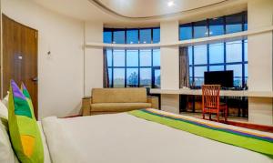 Hotel Shivas, Kolhapur