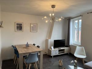 Appartements Triplex Carnot - Proche Docks 76, Kindarena et centre ville de ROUEN - Stationnement gratuit - NETFLIX - WIFI : photos des chambres