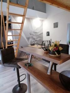 Kőkert Delux Pihenőház