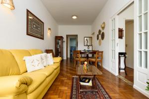 2 Quartos em Copacabana com Garagem | BC 473704