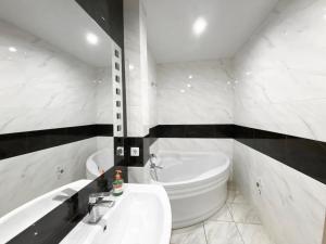 Most City Area De-Lux Apartment