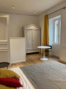 Appartements Studio standing, hyper centre, tres calme : photos des chambres