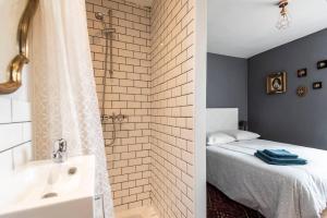 Hotels Suites du general Leclerc : photos des chambres