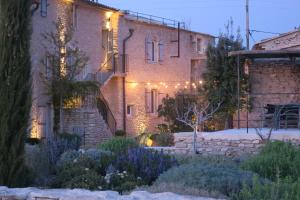 Sejours a la ferme Ferme Oleicole Les Callis : photos des chambres