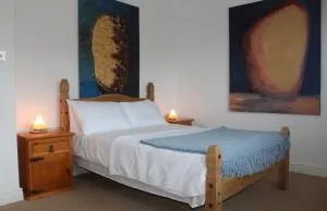 Malin Head SolasTobann ArtHouse Room 1 En-suite - Ballyhillin