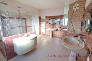 Maisons de vacances LE RELAIS DES CHATEAUX : photos des chambres