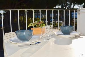 Appartements LE RESORT - Studio climatise a 5 min plage -parking : photos des chambres