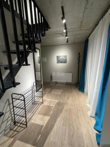 3 bedroom condo with free parking on premises