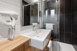 Hotels Campanile Epinal Centre - Gare : Chambre Lits Jumeaux Supérieure