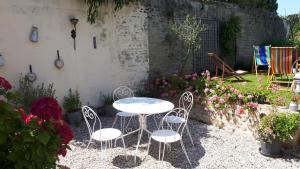 B&B / Chambres d'hotes Les Lilas de Bellefontaine : photos des chambres