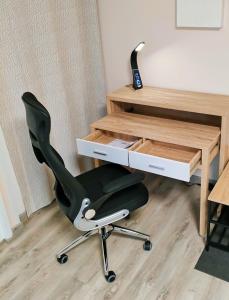 Lovely flat nearby Paris fully redone with free parking on premises and balcony