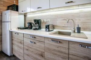 Air-conditioned holiday homes, summer pool, Rewal