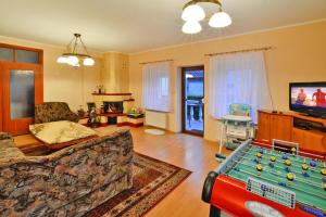 Comfortable house by the lake, Insko