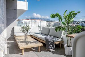 JG- Top modern apartment in Nueva Andalucia